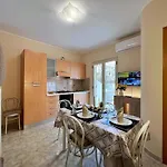 L' Antico Scoglio Comfort Scalo - Fino A 11 Ospiti - Piscina - Navetta Aeroporto-stazione & Multi-destinazioni - A 300mt - Giardino E Zona Pranzo All'aperto - Wifi & Smarttv - Aria Condizionata شقة نوشيرا تيرينيزي