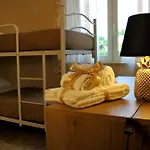 Apartment L' Antico Scoglio Comfort Scalo - 4,7 E 11 Ospiti - Navetta Aeroporto-stazione & Multi-destinazioni - Piscina - A 300mt - Giardino E Zona Pranzo All'aperto - Wifi & Smarttv - Aria Condizionata