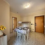 L' Antico Scoglio Appartamenti Comfort Nocera Terinese Scalo - Fino A 11 Ospiti - Piscina - Navetta Aeroporto-Stazione & Multi-Destinazioni - Spiaggia A 300Mt - Giardino E Zona Pranzo All'Aperto - Wifi & Smarttv - Aria Condizionata Apartman Nocera Terinese