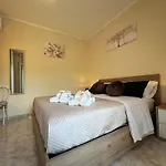 L' Antico Scoglio Appartamenti Comfort Nocera Terinese Scalo - Fino A 11 Ospiti - Piscina - Navetta Aeroporto-Stazione & Multi-Destinazioni - Spiaggia A 300Mt - Giardino E Zona Pranzo All'Aperto - Wifi & Smarttv - Aria Condizionata