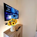L' Antico Scoglio Comfort Scalo - Fino A 11 Ospiti - Piscina - Navetta Aeroporto-stazione & Multi-destinazioni - A 300mt - Giardino E Zona Pranzo All'aperto - Wifi & Smarttv - Aria Condizionata نوشيرا تيرينيزي