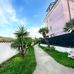 L' Antico Scoglio Comfort Scalo - Fino A 11 Ospiti - Piscina - Navetta Aeroporto-stazione & Multi-destinazioni - A 300mt - Giardino E Zona Pranzo All'aperto - Wifi & Smarttv - Aria Condizionata شقة