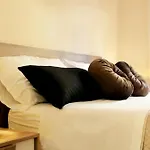 شقة L' Antico Scoglio Comfort Scalo - Fino A 11 Ospiti - Piscina - Navetta Aeroporto-stazione & Multi-destinazioni - A 300mt - Giardino E Zona Pranzo All'aperto - Wifi & Smarttv - Aria Condizionata