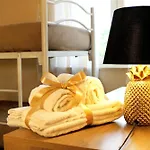 L' Antico Scoglio Comfort Scalo - Fino A 11 Ospiti - Piscina - Navetta Aeroporto-stazione & Multi-destinazioni - A 300mt - Giardino E Zona Pranzo All'aperto - Wifi & Smarttv - Aria Condizionata شقة *