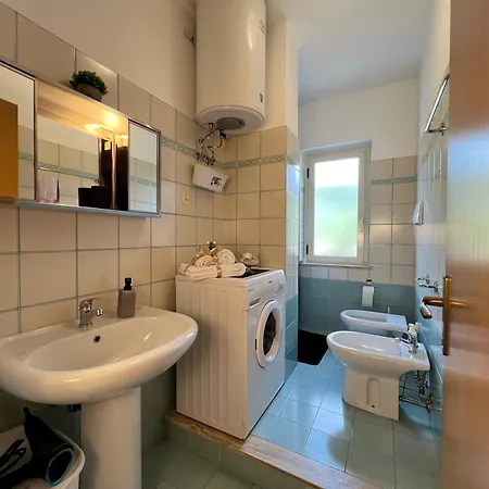 L' Antico Scoglio Comfort Nocera Terinese Scalo - 4,7 E 11 Ospiti - Navetta Aeroporto-stazione & Multi-destinazioni - Piscina - A 300mt - Giardino E Zona Pranzo All'aperto - Wifi & Smarttv - Aria Condizionata Fronte Aguglieri