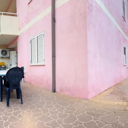 L' Antico Scoglio Comfort Nocera Terinese Scalo - 4,7 E 11 Ospiti - Navetta Aeroporto-stazione & Multi-destinazioni - Piscina - A 300mt - Giardino E Zona Pranzo All'aperto - Wifi & Smarttv - Aria Condizionata