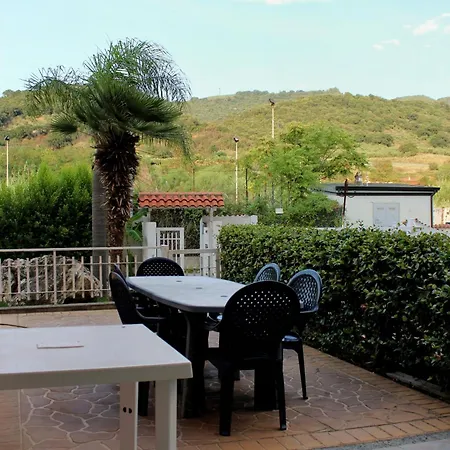 L' Antico Scoglio - Comfort Nocera Terinese Scalo - 4,7 E 11 Ospiti - Piscina - A 300mt - Giardino E Zona Pranzo All'aperto - Wifi&smarttv - Aria Condizionata *