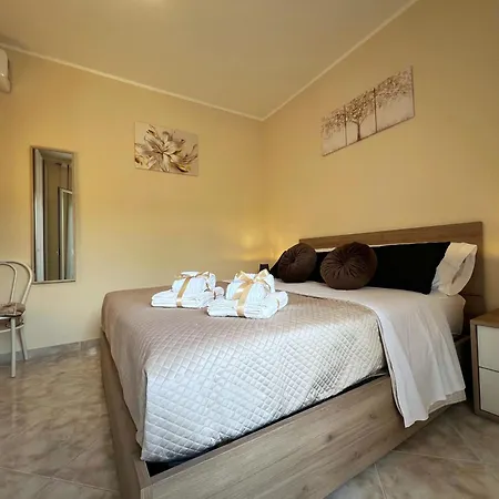 L' Antico Scoglio - Comfort Nocera Terinese Scalo - 4,7 E 11 Ospiti - Piscina - A 300mt - Giardino E Zona Pranzo All'aperto - Wifi&smarttv - Aria Condizionata