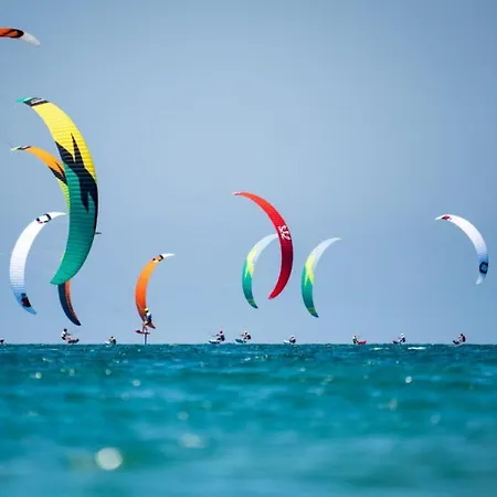 Apartment L' Antico Scoglio Comfort Nocera Terinese Scalo - 4,7 E 11 Ospiti - Navetta Aeroporto-stazione & Multi-destinazioni - Piscina - A 300mt - Giardino E Zona Pranzo All'aperto - Wifi & Smarttv - Aria Condizionata Fronte Aguglieri