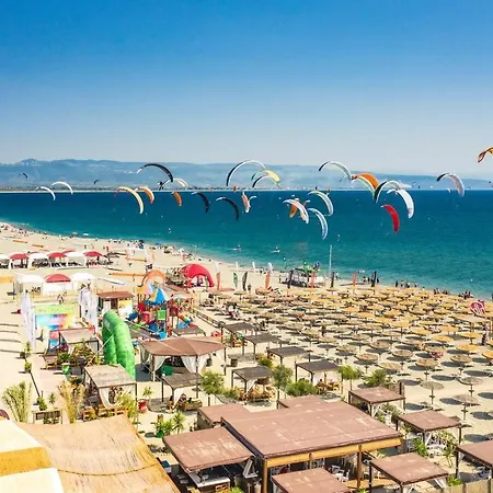 L' Antico Scoglio Comfort Scalo - Fino A 11 Ospiti - Piscina - Navetta Aeroporto-stazione & Multi-destinazioni - A 300mt - Giardino E Zona Pranzo All'aperto - Wifi & Smarttv - Aria Condizionata Nocera Terinese