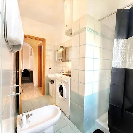 L' Antico Scoglio Comfort Scalo - Fino A 11 Ospiti - Piscina - Navetta Aeroporto-stazione & Multi-destinazioni - A 300mt - Giardino E Zona Pranzo All'aperto - Wifi & Smarttv - Aria Condizionata *