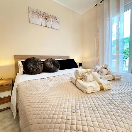 L' Antico Scoglio Comfort Scalo - Fino A 11 Ospiti - Piscina - Navetta Aeroporto-stazione & Multi-destinazioni - A 300mt - Giardino E Zona Pranzo All'aperto - Wifi & Smarttv - Aria Condizionata Διαμέρισμα *