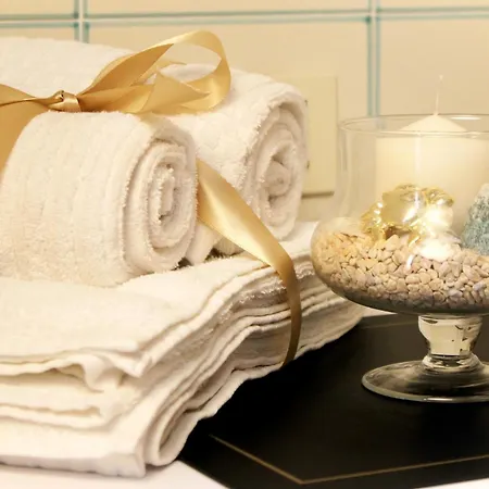 L' Antico Scoglio Comfort Scalo - Fino A 11 Ospiti - Piscina - Navetta Aeroporto-stazione & Multi-destinazioni - A 300mt - Giardino E Zona Pranzo All'aperto - Wifi & Smarttv - Aria Condizionata Apartment *