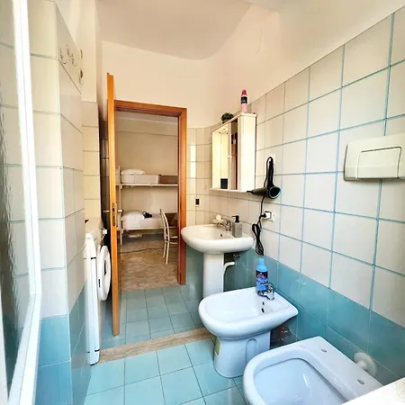 Apartamento L' Antico Scoglio Comfort Scalo - Fino A 11 Ospiti - Piscina - Navetta Aeroporto-stazione & Multi-destinazioni - A 300mt - Giardino E Zona Pranzo All'aperto - Wifi & Smarttv - Aria Condizionata Nocera Terinese