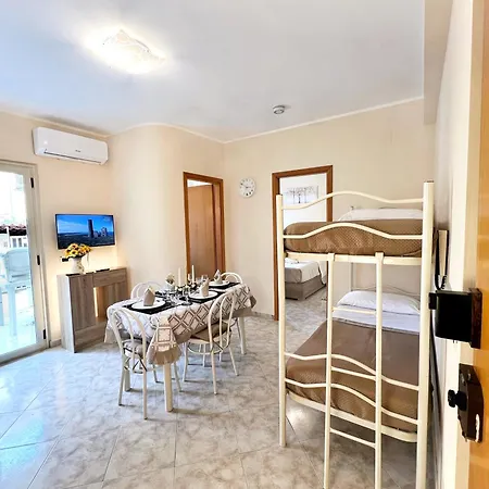L' Antico Scoglio Comfort Scalo - Fino A 11 Ospiti - Piscina - Navetta Aeroporto-stazione & Multi-destinazioni - A 300mt - Giardino E Zona Pranzo All'aperto - Wifi & Smarttv - Aria Condizionata Διαμέρισμα *