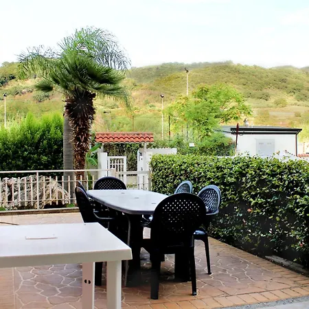 L' Antico Scoglio Comfort Scalo - Fino A 11 Ospiti - Piscina - Navetta Aeroporto-stazione & Multi-destinazioni - A 300mt - Giardino E Zona Pranzo All'aperto - Wifi & Smarttv - Aria Condizionata Apartment *
