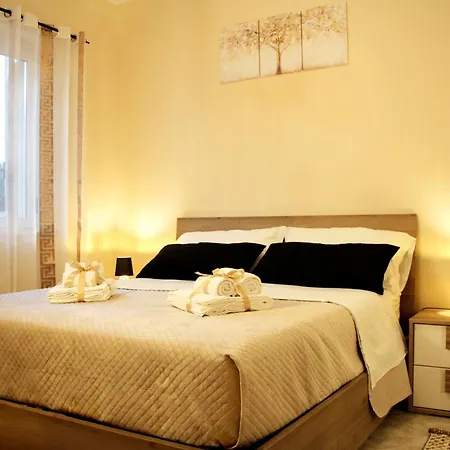 L' Antico Scoglio Comfort Scalo - Fino A 11 Ospiti - Piscina - Navetta Aeroporto-stazione & Multi-destinazioni - A 300mt - Giardino E Zona Pranzo All'aperto - Wifi & Smarttv - Aria Condizionata Apartment
