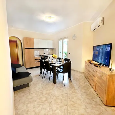 L' Antico Scoglio Comfort Scalo - Fino A 11 Ospiti - Piscina - Navetta Aeroporto-stazione & Multi-destinazioni - A 300mt - Giardino E Zona Pranzo All'aperto - Wifi & Smarttv - Aria Condizionata