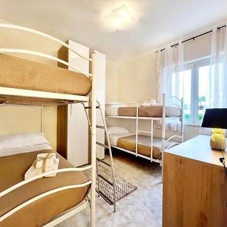 L' Antico Scoglio Comfort Scalo - Fino A 11 Ospiti - Piscina - Navetta Aeroporto-stazione & Multi-destinazioni - A 300mt - Giardino E Zona Pranzo All'aperto - Wifi & Smarttv - Aria Condizionata