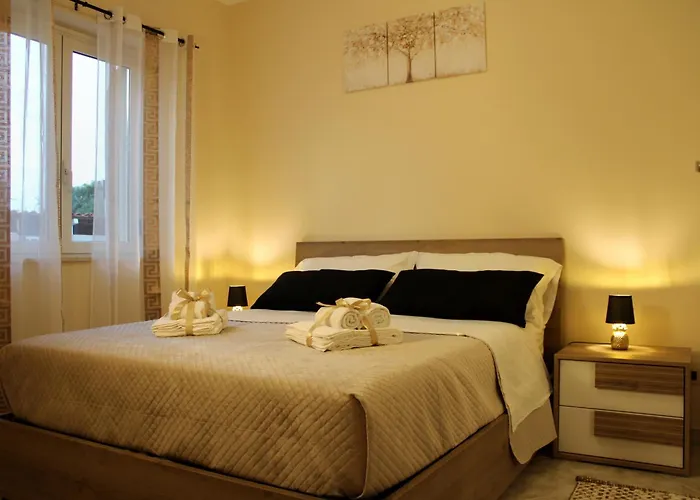 L' Antico Scoglio Comfort Nocera Terinese Scalo - 4,7 E 11 Ospiti - Navetta Aeroporto-stazione & Multi-destinazioni - Piscina - A 300mt - Giardino E Zona Pranzo All'aperto - Wifi & Smarttv - Aria Condizionata Fronte Aguglieri