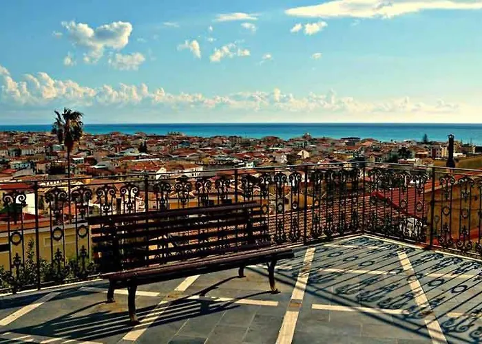 Apartamento L' Antico Scoglio Comfort Nocera Terinese Scalo - 4,7 E 11 Ospiti - Navetta Aeroporto-stazione & Multi-destinazioni - Piscina - A 300mt - Giardino E Zona Pranzo All'aperto - Wifi & Smarttv - Aria Condizionata *